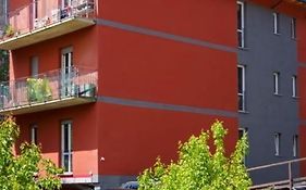 The Orange Housing In Como